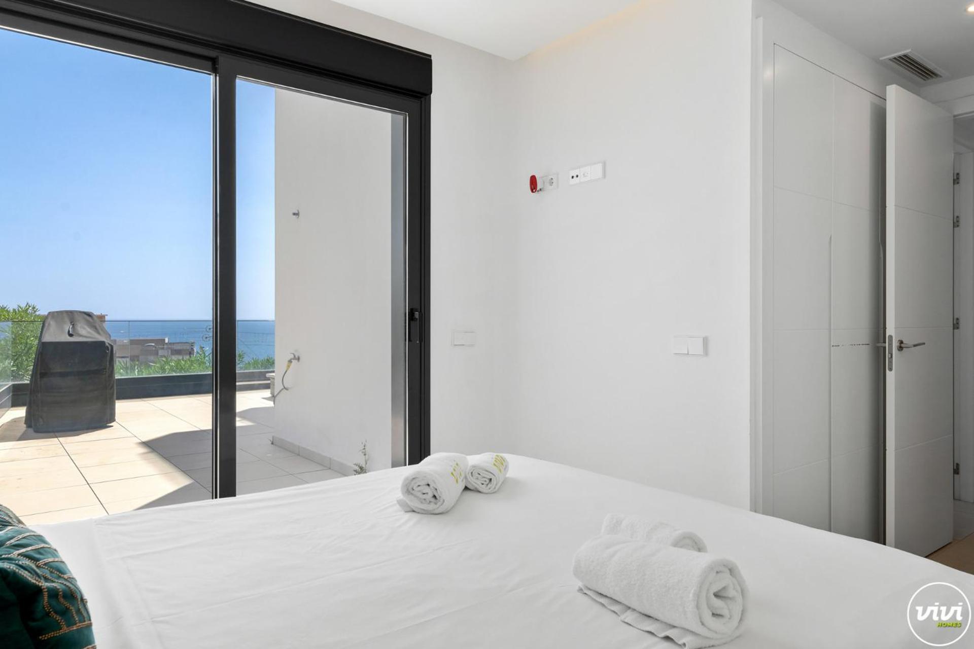 Appartement Vivi Homes - Boa Pool, Terrace & Sea View